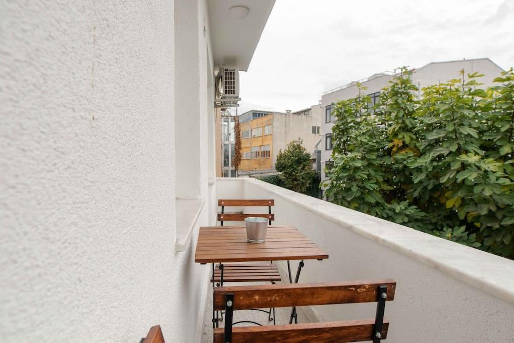 Waterfront Apartment By The Tram - Terrace With Dome & Golden Horn View In Fatih Istambul Extérieur photo