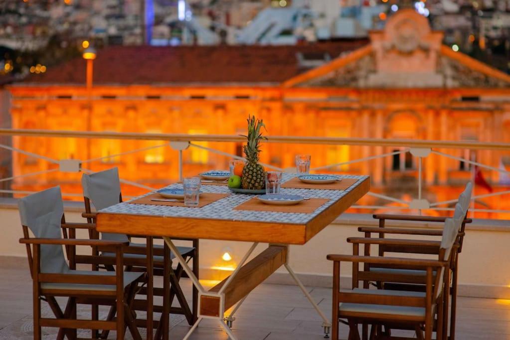 Waterfront Apartment By The Tram - Terrace With Dome & Golden Horn View In Fatih Istambul Extérieur photo