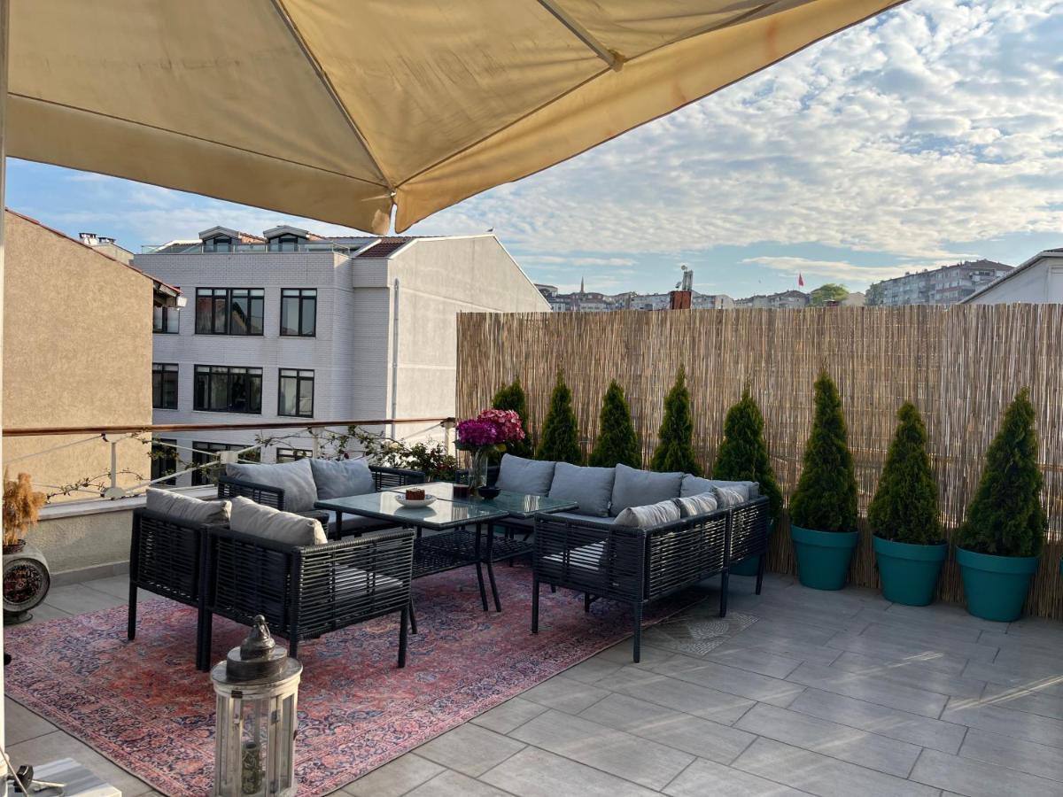 Waterfront Apartment By The Tram - Terrace With Dome & Golden Horn View In Fatih Istambul Extérieur photo