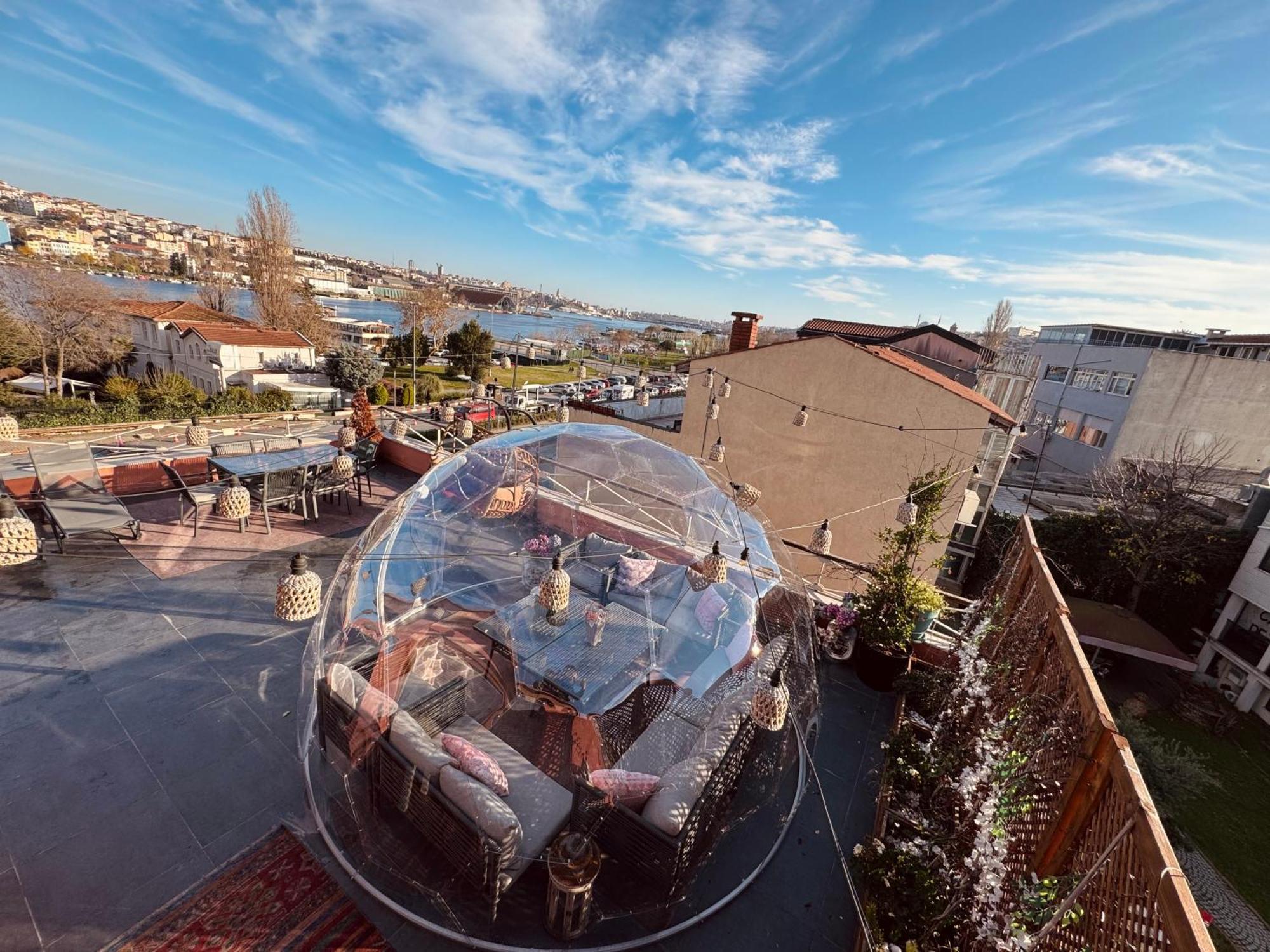 Waterfront Apartment By The Tram - Terrace With Dome & Golden Horn View In Fatih Istambul Extérieur photo